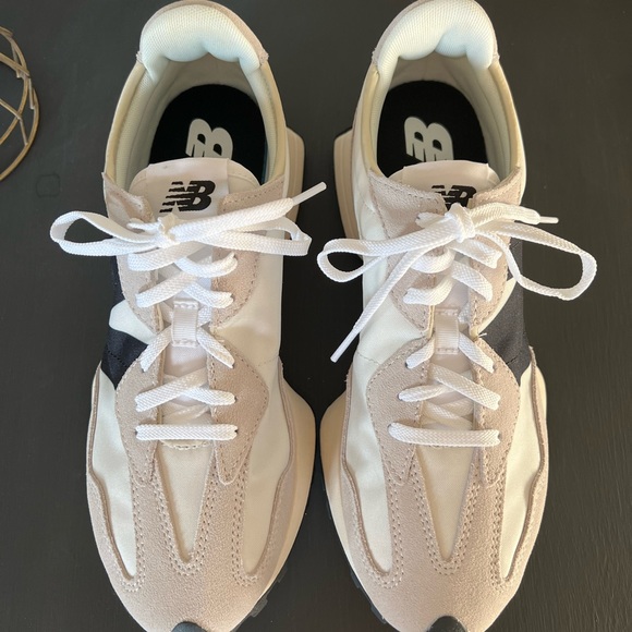 🚫SOLD🚫 Sz 10 New Balance 327 - Picture 4 of 8